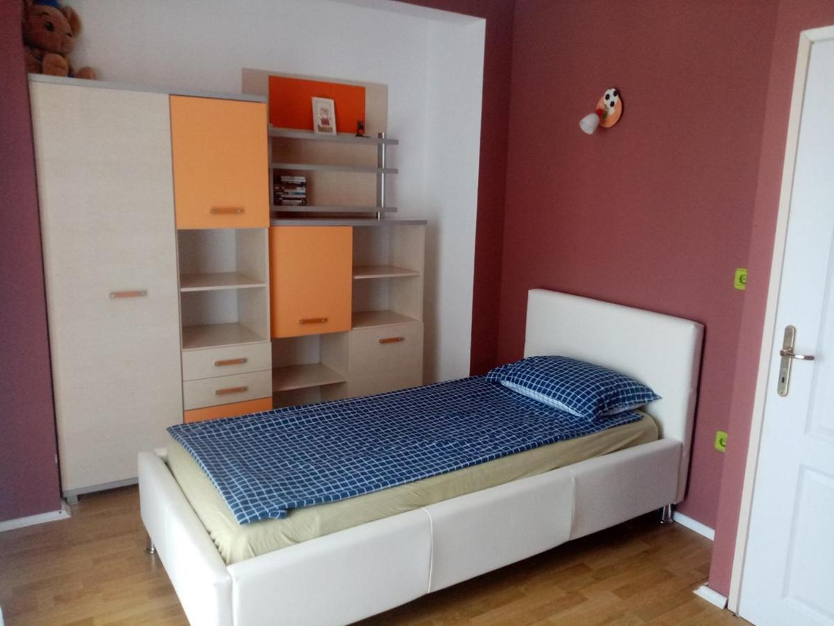 Apartments Puntica Ližnjan Buitenkant foto